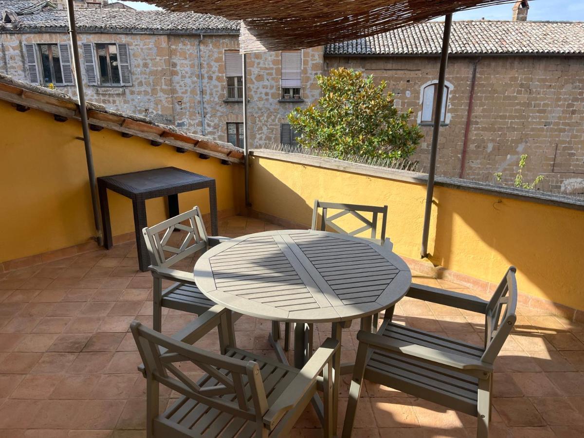Appartamento Con Terrazzo Орвието Екстериор снимка